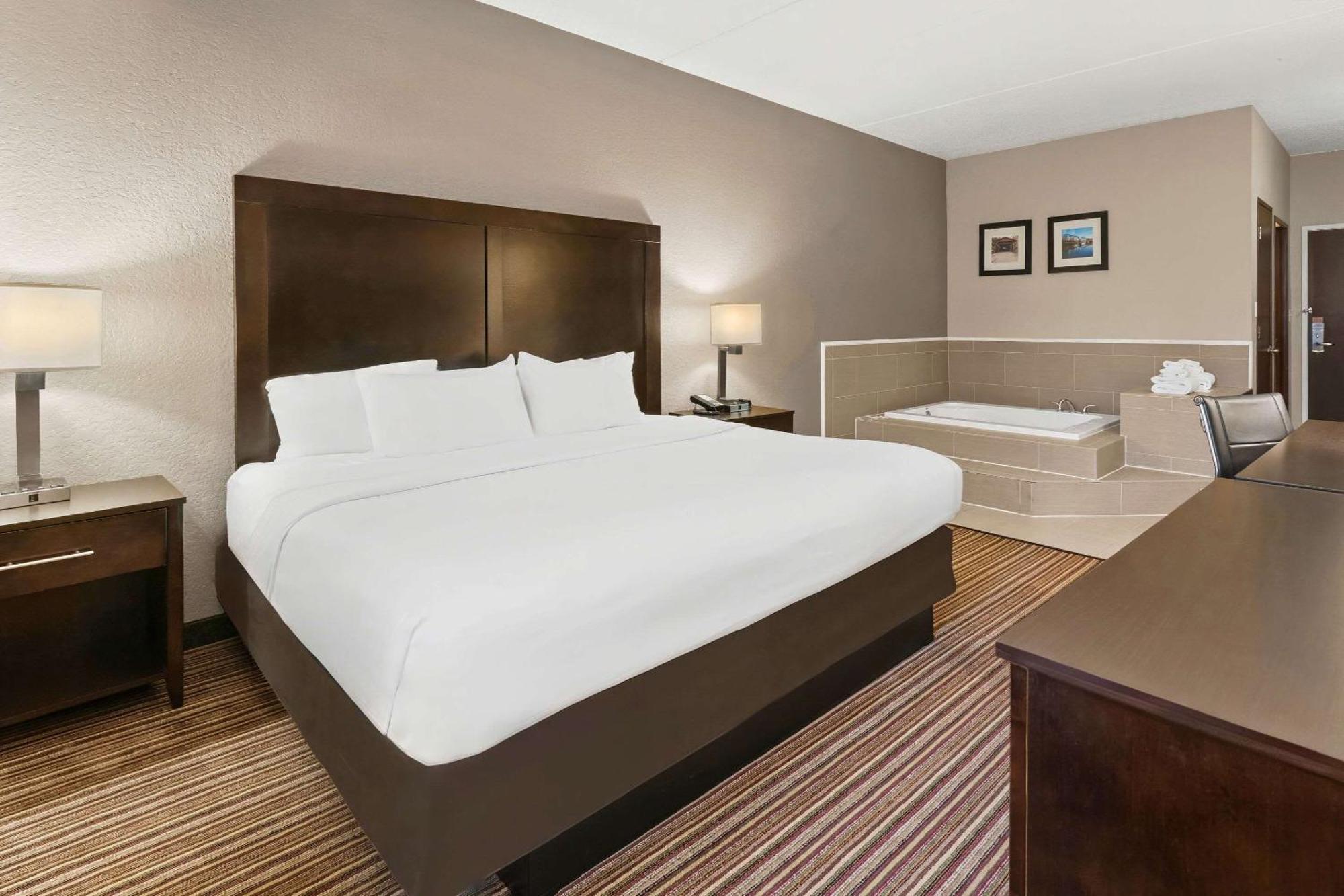 Comfort Inn Lehigh Valley West Fogelsville Exterior foto