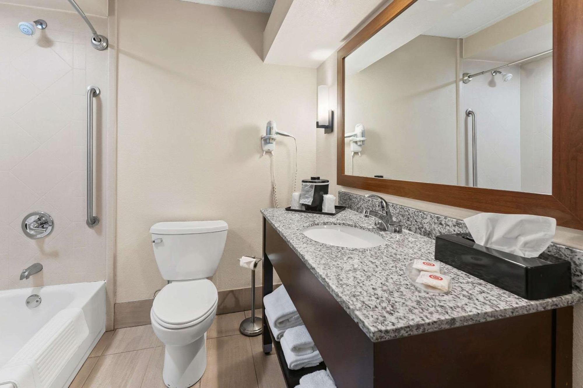 Comfort Inn Lehigh Valley West Fogelsville Exterior foto